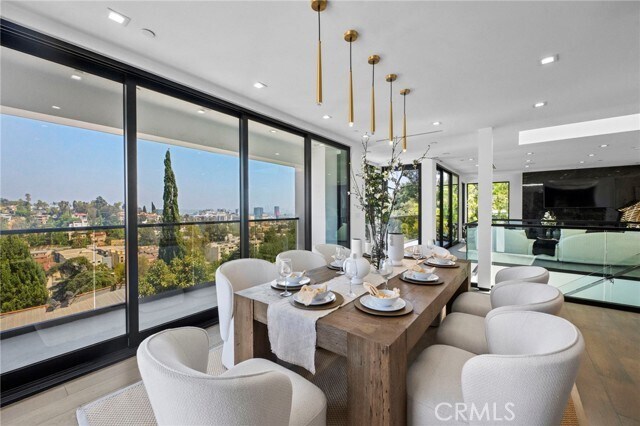 Foto del edificio - 2033 Glencoe Way