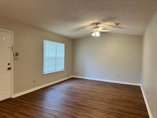 Building Photo - 2789 Oak Park Ct