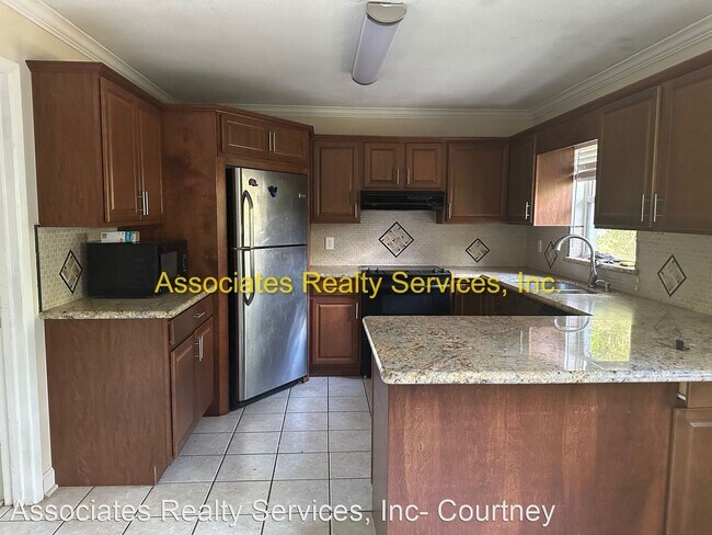 Foto del edificio - 3 br, 2 bath House - 3911 NW 18th Pl
