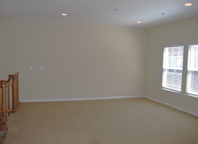 Foto del edificio - 3301 N Park Dr