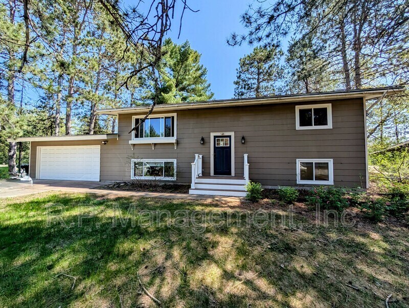 Foto principal - 26745 Freeport Ave