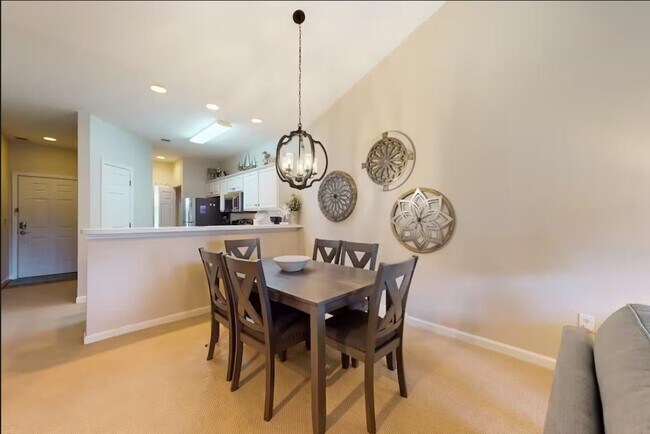 Foto del edificio - 616 River Oaks Dr