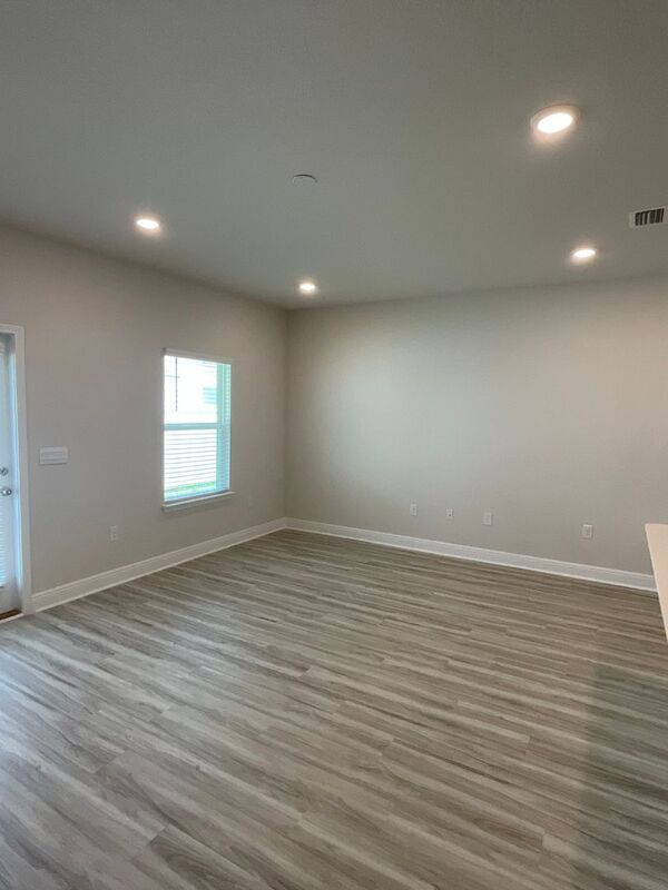 Building Photo - 5718 Stellarjay St