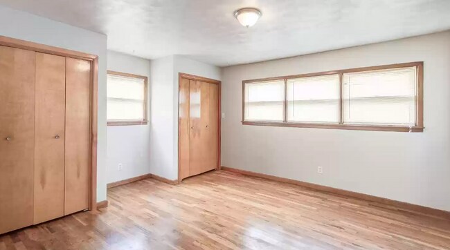 Building Photo - 1720 Dogwood Ln