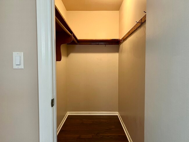 Foto del edificio - 6842 W 79th St