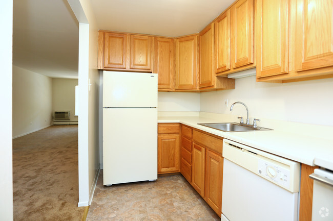 Kitchen - Valley Green Apartments