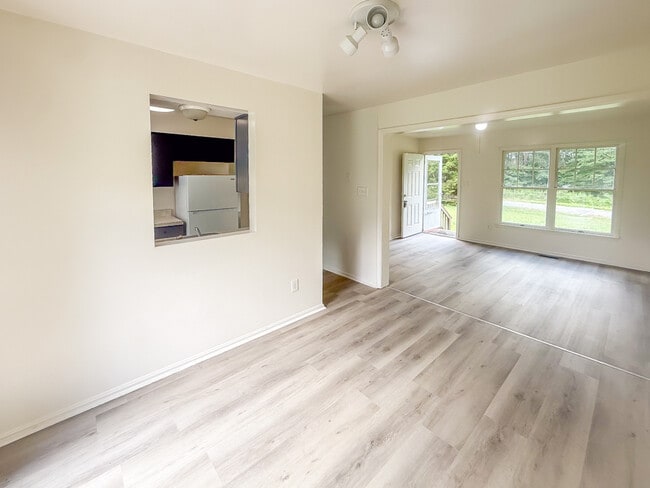 Foto del edificio - 520 Lancaster Creek Dr