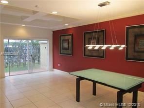 Foto del edificio - 3 br, 2.5 bath  - Melrose Point