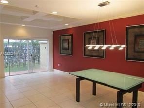 Building Photo - 3 br, 2.5 bath  - Melrose Point