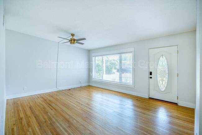 Photo - 316 Lake Fair Ln House