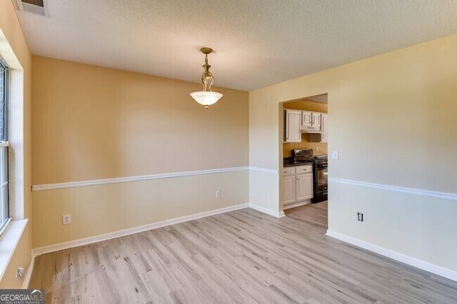 Foto del edificio - 752 Trigg Lake Ct