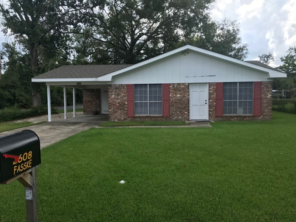 2613 Fasske St, Sulphur, LA 70663 House Rental in Sulphur, LA
