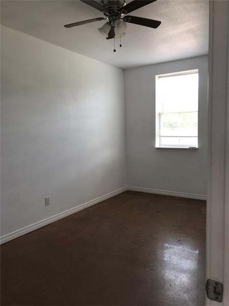 Building Photo - 354 Edwards Rd