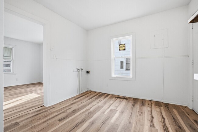 Foto del edificio - 1614 W 18th St