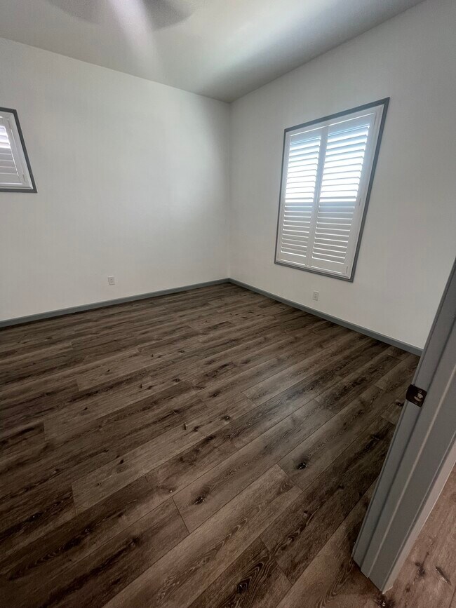 Foto del edificio - 1023 E 27th St