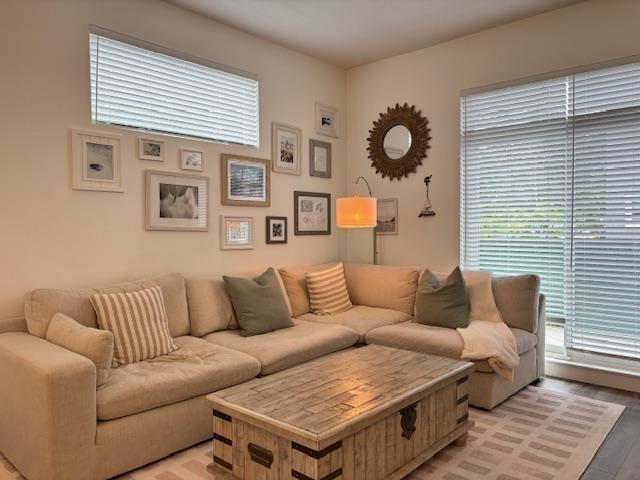 Photo principale - 16678-25 25 Ave