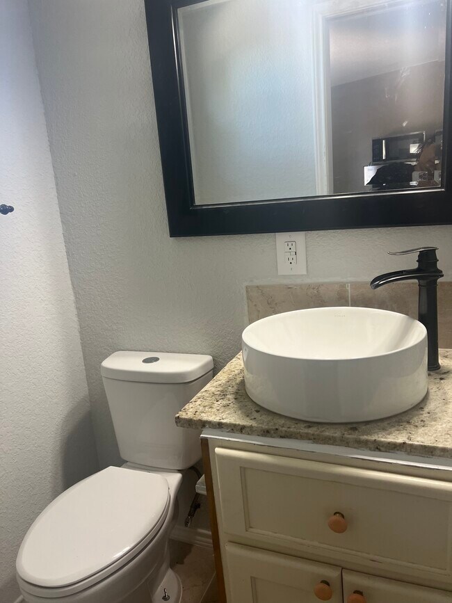 Building Photo - 4917 Onion Rd