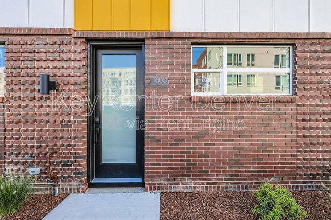 Foto del edificio - 4100 E Warren Ave