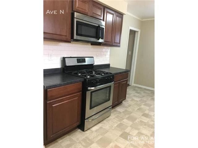 Building Photo - 3 bedroom in Minneapolis MN 55411