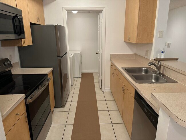 Foto del edificio - 5032 Lantana Rd
