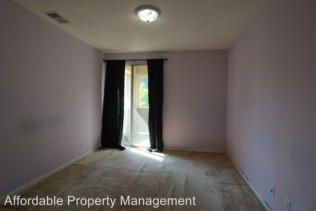 Foto del edificio - 2 br, 2 bath House - 5175  Fairbanks Common
