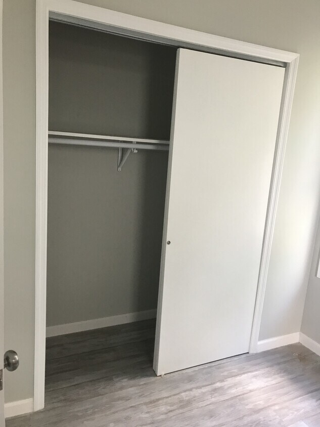 Foto principal - 497 Yates St