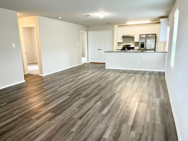 Building Photo - 8907 Lamus Wheel