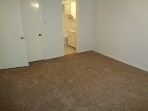 Building Photo - 1616 Hazelwood St