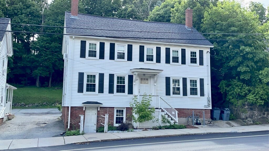 117 N Main St Unit 1, Andover, MA 01810 Room for Rent in Andover, MA