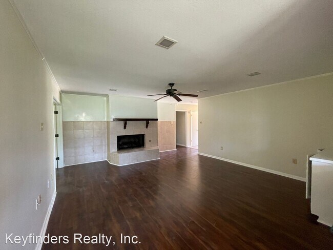 Building Photo - 3 br, 2 bath House - 9238 Staring Court