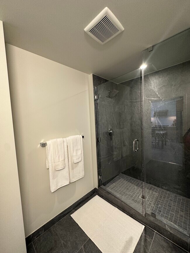 Foto del edificio - 275 NW 31st St