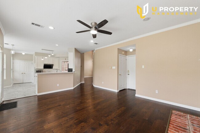 Foto del edificio - 937 Parker Dr