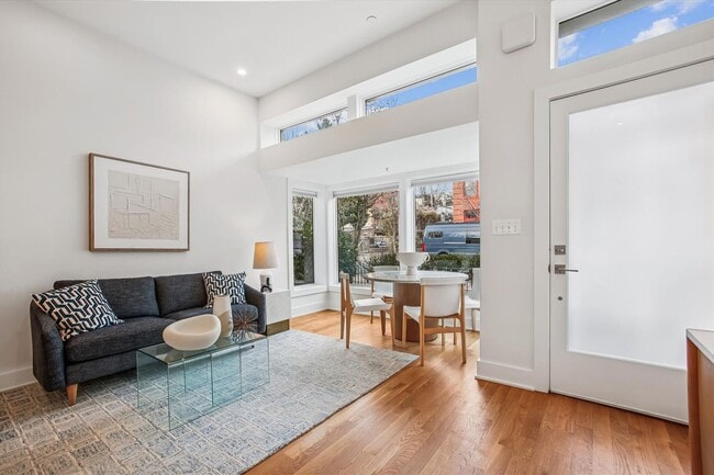 Building Photo - Exceptional 2BR/2BA with private rooftop located in the heart of Washington, DC!