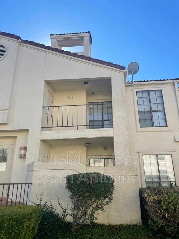 Primary Photo - 2255 Thousand Oaks Dr