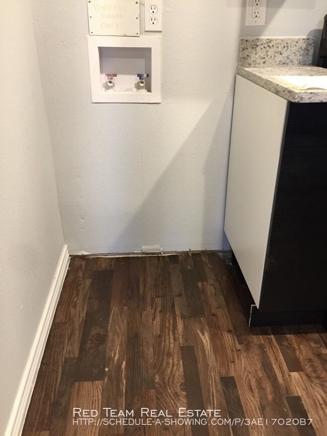 612 S Blue Mound Rd Unit 2B, Fort Worth, TX 76131 Apartment for Rent in Fort Worth, TX