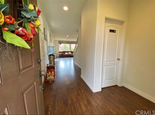 Building Photo - 9280 Meridian Ln
