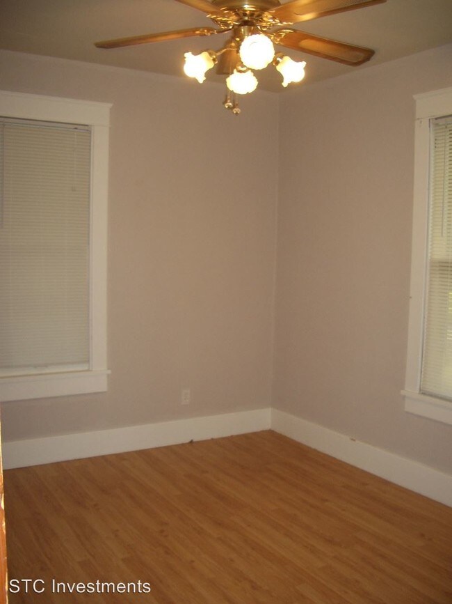 Building Photo - 2 br, 1 bath House - 530 W. Orchard
