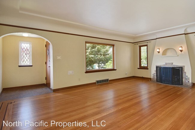 Building Photo - 7032 12th Ave NW