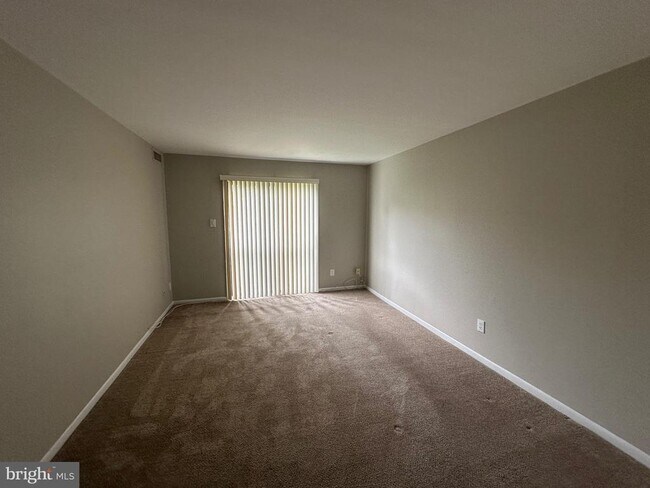 Foto del edificio - 18204 Delaire Landing Rd