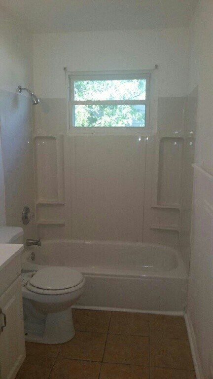 Foto principal - 6502 Sally Ct