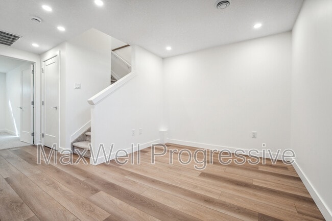 Building Photo - 11113-11151 51 St NW