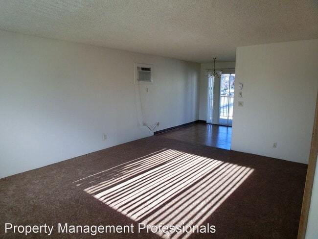 Building Photo - 2 br, 1 bath House - 926 #10 NE D St