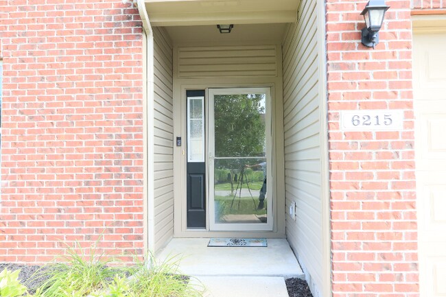 Foto del edificio - 6215 Enclave Blvd