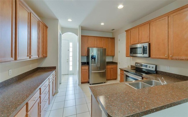 Building Photo - 2121 Cypress Villas Dr