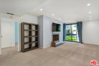 Foto del edificio - 2920 Neilson Wy