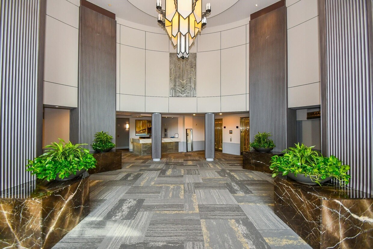 Foto principal - 5005 Hidalgo St