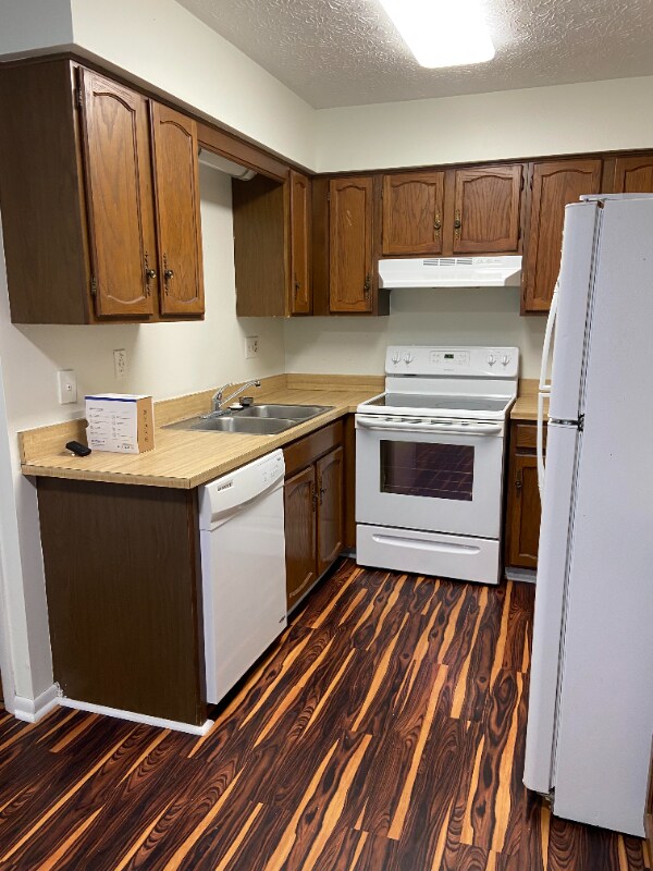 Building Photo - 1324 Aarons Way