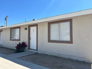 Building Photo - 14070 Juniper St