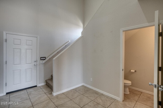 Building Photo - 24633 W Sheraton Ln