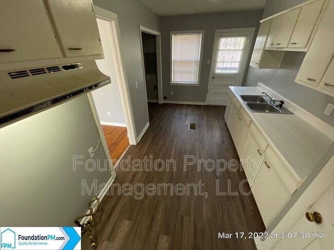 Building Photo - 2324 Slocum Ave